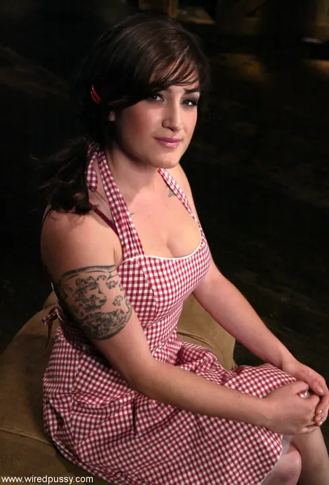 Stacy Staxxx: Busty Tattooed Brunette Licks and Fingers Slim Partner – photo 1 of 21