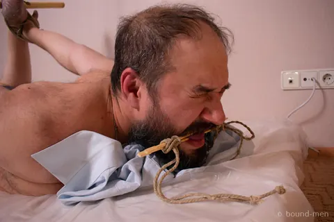 Two Women in Shorts Dominate a Man in the Bedroom – photo 1 of 16