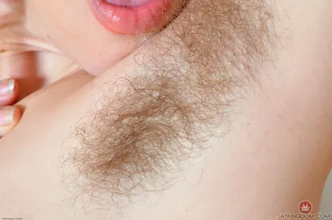 Mature Hairy MILF Spreads Her Pussy on the Desk – photo 17 of 21