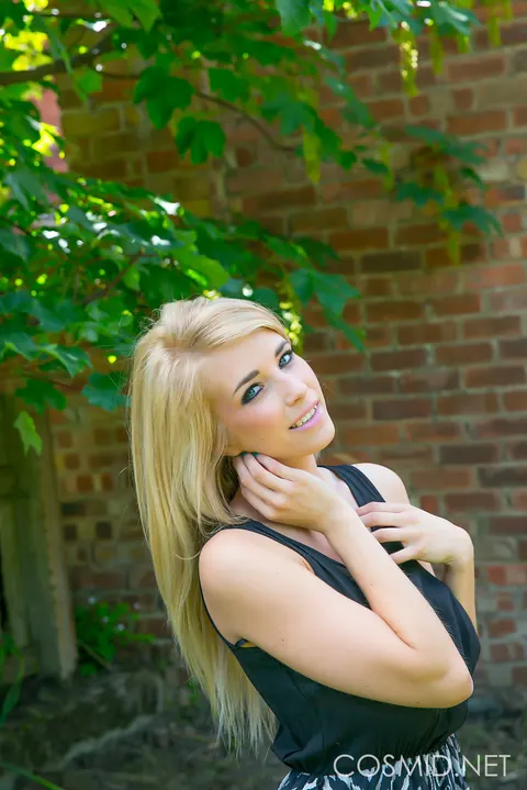 Jodie Piper: Blonde with Big Natural Tits Strips Out of Her Panties Outdoors – photo 3 of 16