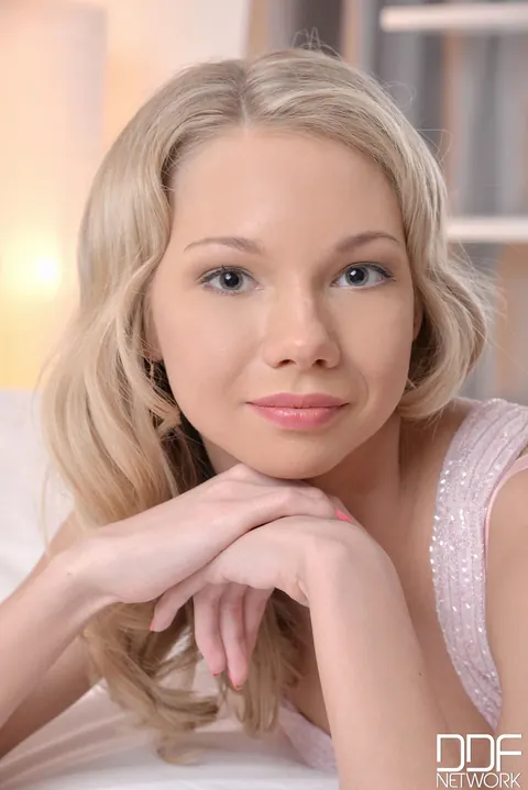 Slim Russian Blonde Uses a Toy in Lingerie – photo 1 of 20