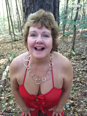 Bustybliss – Brunette MILF Undresses and Spreads in the Forest