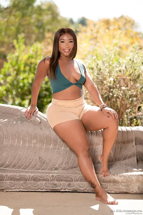 Chanell Heart & Sabina Rouge: Ebony BBW Strips Out of Her Shorts Outdoors – photo 5 of 15