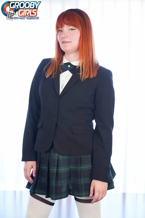 Trans Woman Strips Nude and Poses for the Lens – photo 2 of 16