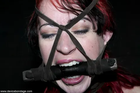 Mina Meow: Redhead in Bondage Uses a Dildo and Fingers Herself – photo 11 of 21
