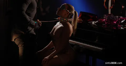 Anna Claire Clouds: Blonde with Natural Tits and Tattoos Bound in BDSM Restraints – photo 17 of 21