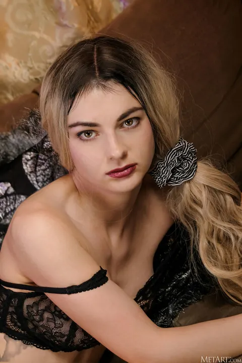 Francesca Rose: Tall Ukrainian Blonde Stands Nude and Shows Her Small Natural Tits – photo 16 of 21