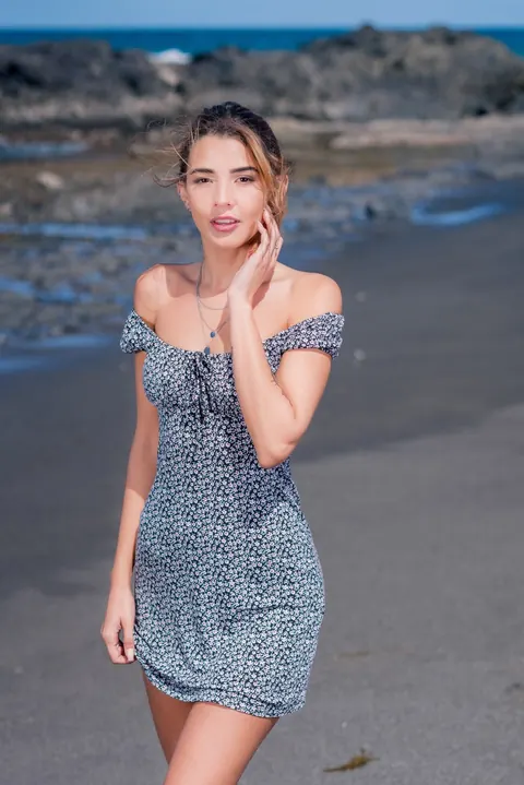 Agatha Vega: Latina Brunette Fucks on the Beach and Swallows – photo 1 of 12