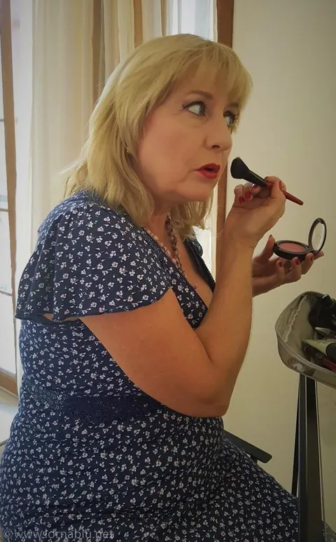 Lorna Blu: Blonde British MILF Pulls Pantyhose Aside and Spreads Her Pussy – photo 2 of 11