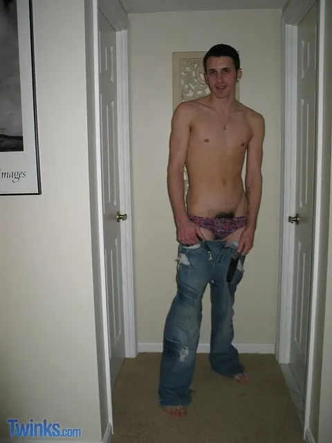 Shaved-Headed Guy Strips Naked and Strokes His Cock in the Hallway – photo 6 of 21
