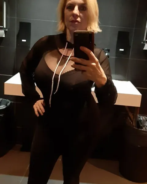 Thick Blonde in Stockings Shows Off Her Big Tits and Ass in Selfie – photo 13 of 13