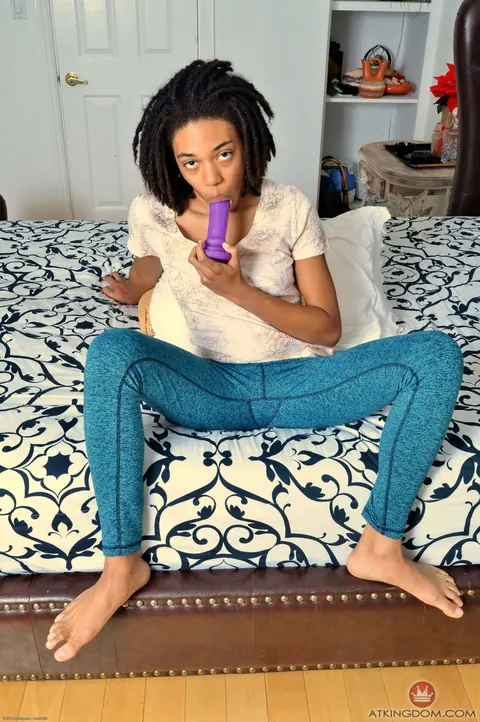 Olivia Green: Petite Ebony Babe Spreads Her Hairy Pussy for Toy – photo 2 of 20