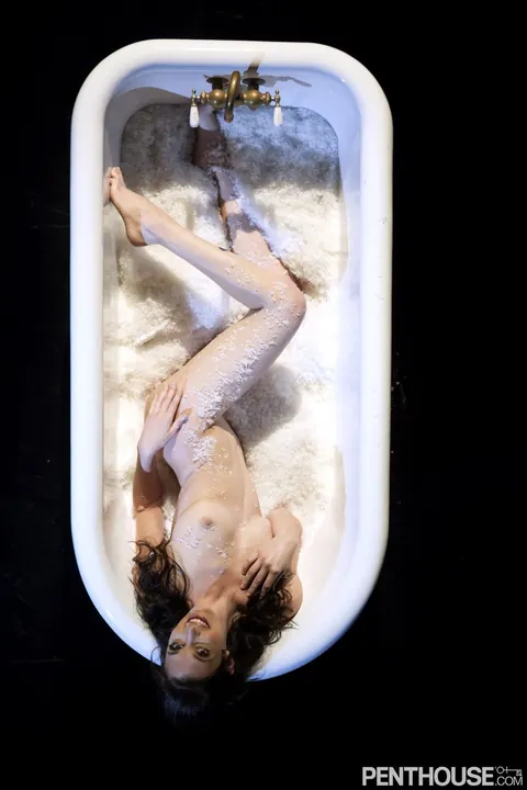 Rae Riley: Brunette Undresses and Poses Nude in the Bath – photo 2 of 21