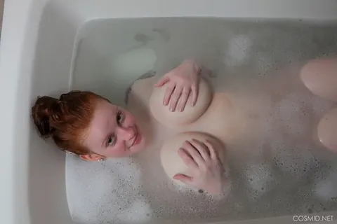 Kaycee Barnes: Thick Pale Redhead Flaunts Her Big Tits and Ass in the Bathroom – photo 13 of 16