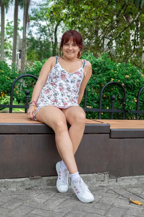 Curvy Australian Redhead Amateur Poses Nude – photo 3 of 21