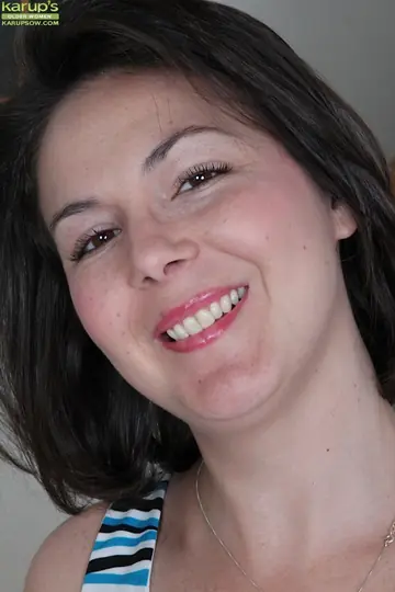 Pale Brunette MILF Ditches Lingerie and Spreads Her Shaved Pussy