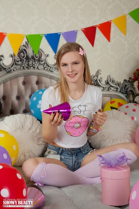 Blonde in Shorts and Socks Strips and Spreads on Her Birthday – photo 2 of 20