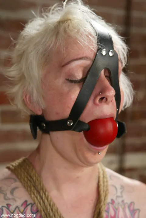 Woman Endures Hogtie Bondage in Ropes BDSM – photo 14 of 21