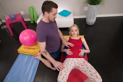 Chloe Couture: Pregnant Blonde Takes Anal in Yoga Pants – photo 6 of 21