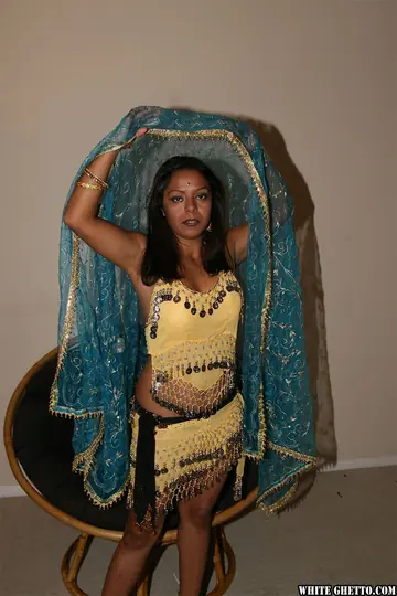 Thick Indian Brunette Lifts Her Dress to Show Her Big Ass
