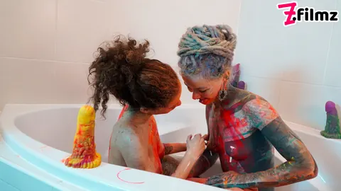 Anuskatzz: Two Tattooed Brunettes Fist and Lick in the Bathroom – photo 4 of 16