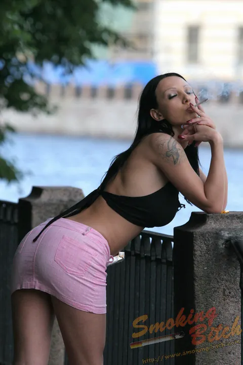 Brunette PAWG Flashes Her Panties Outdoors – photo 10 of 15