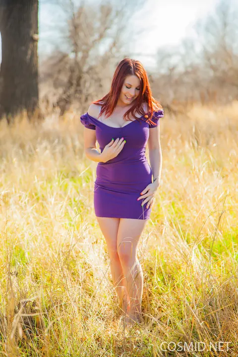 Redhead with Black Hair and Enhanced Tits Strips Outdoors – photo 3 of 16