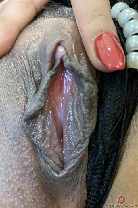 Kitt Lacey: Ebony Brunette Undresses and Shows Her Pussy – photo 9 of 21
