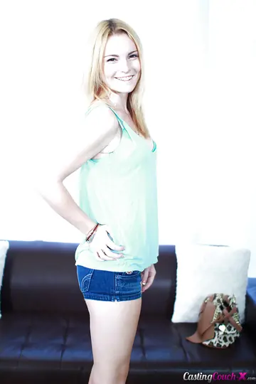 Blonde in Shorts Pulls Aside Her Panties and Spreads