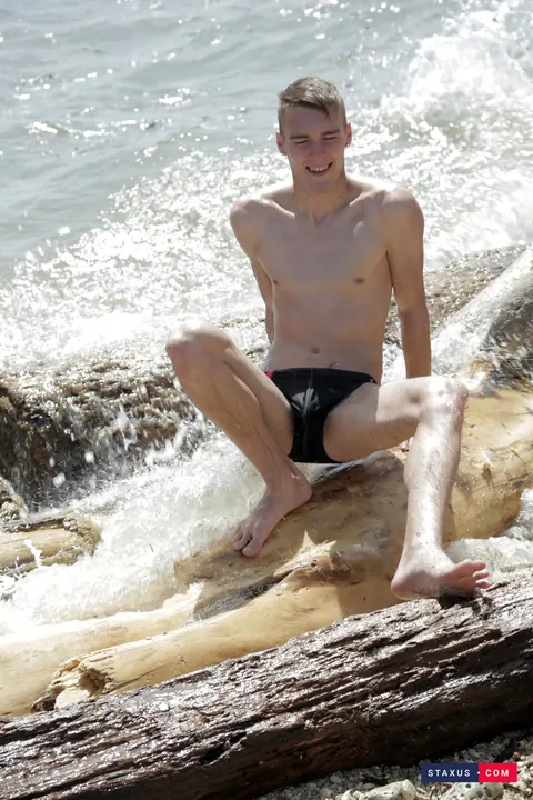 Two Men Suck and Fuck Anally in an Interracial Encounter Outdoors – photo 6 of 20