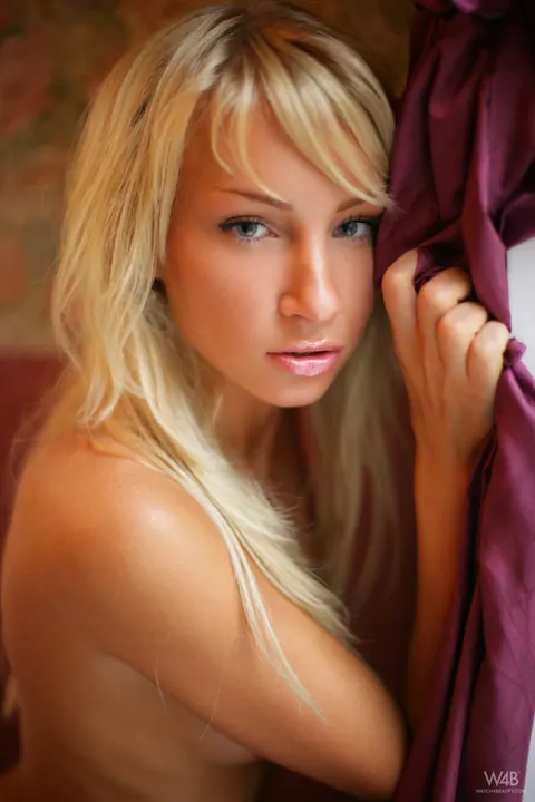Dasha: Tall Blonde MILF Strips and Shows Her Slim Body – photo 11 of 16