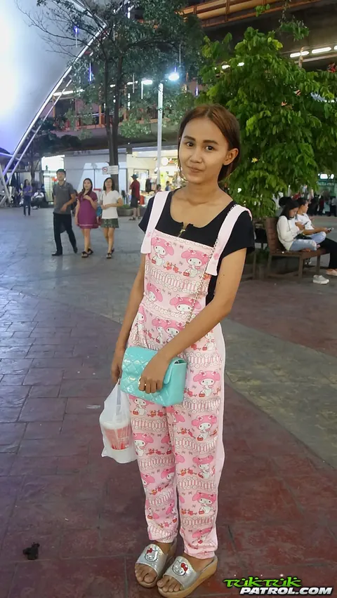 Slim Thai Woman Reveals Her Small Tits Outdoors – photo 2 of 17