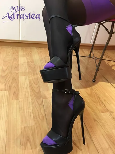 Miss Adrastea: Blonde MILF Adjusts Heels and Spreads Her Legs in Stockings – photo 7 of 15