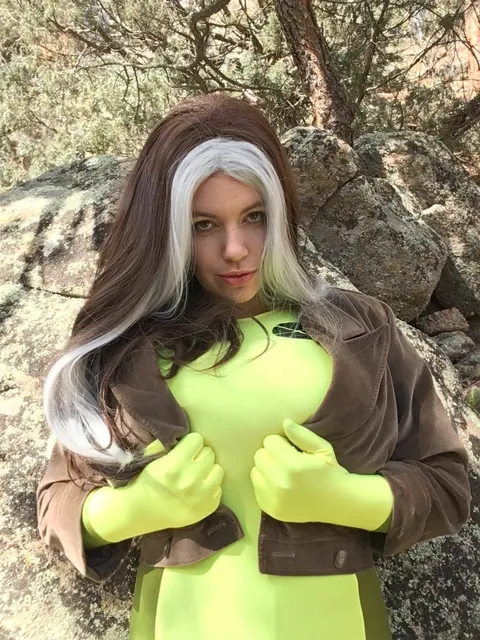 Lovely Lilith: BBW MILF Shows Her Big Tits Outdoors in Costume – photo 1 of 16