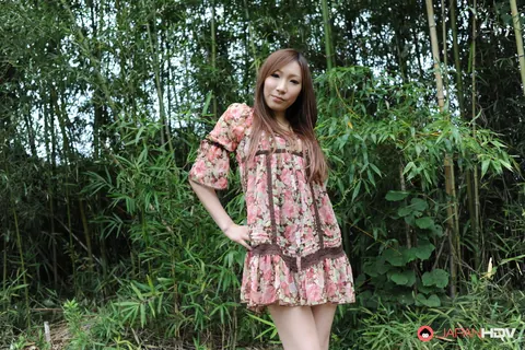 Kaoru Sakaki: Japanese Brunette with Big Natural Tits Flashes in the Forest – photo 4 of 15