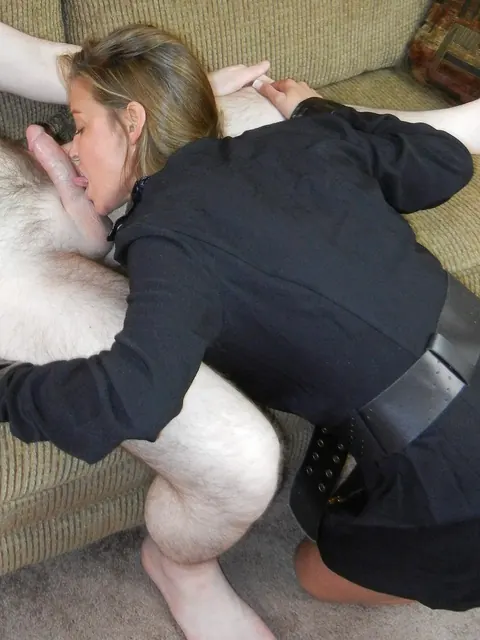 Leeanna Heart: PAWG MILF Sucks Cock, Rides and Takes It Doggy – photo 4 of 20