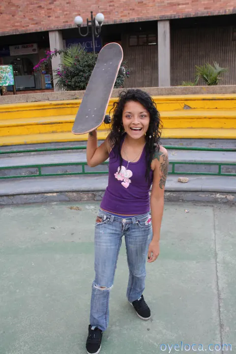 Diana Delgado: Curly Brunette Latina Shows Her Tattoos Outdoors – photo 1 of 20