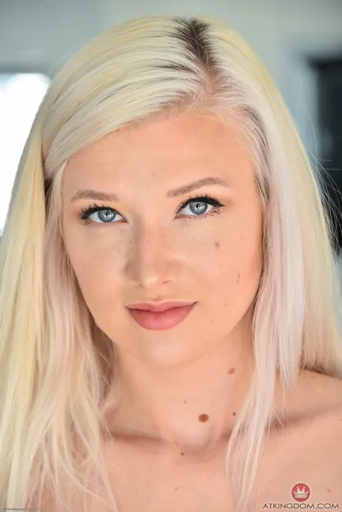 Emily Right: Busty Blonde in Lingerie Undresses and Spreads – photo 18 of 21