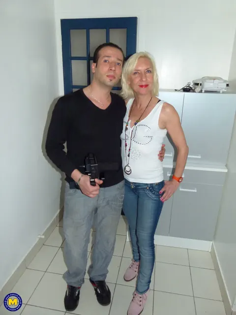 Charly Sparks: French Blonde MILF Strips and Kisses Her Partner – photo 1 of 20