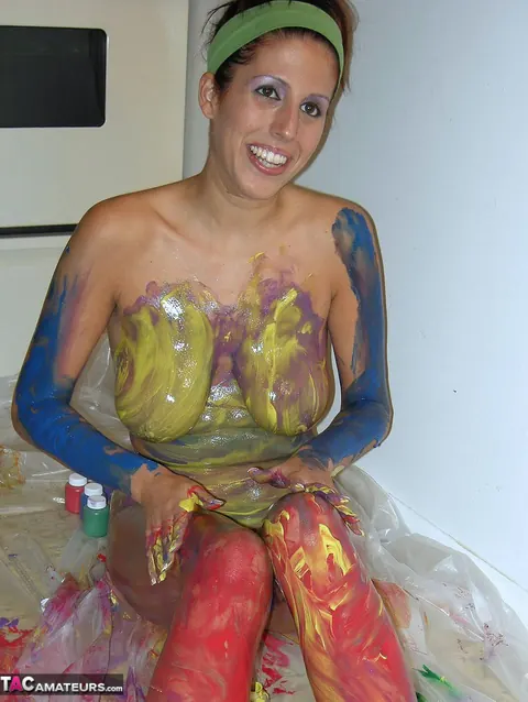 Lavender Rayne: Thick Brunette MILF Shows Off Her Big Tits and Inked Body – photo 11 of 20