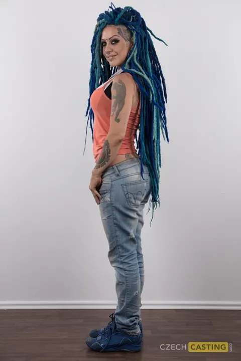 Lady Blue: Tattooed Czech PAWG Strips Out of Her Jeans – photo 4 of 20