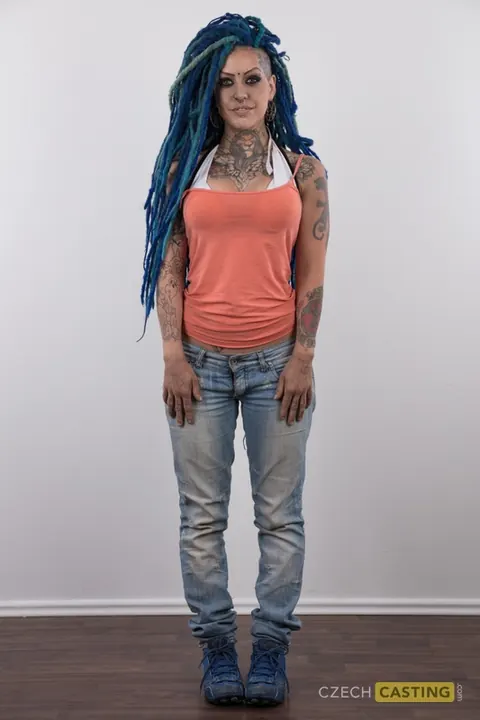 Lady Blue: Tattooed Czech PAWG Strips Out of Her Jeans – photo 2 of 20