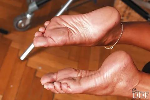 Shalina Divine: Tanned Athletic Brunette Shows Her Big Tits and Soles in Heels – photo 16 of 16
