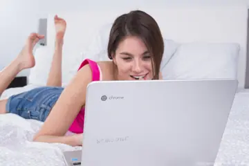 Shyla Jennings – Petite Brunette in Shorts Fingers Her Hairy Pussy