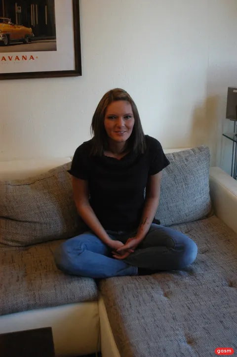 German Woman Poses in Socks and Shows Her Figure – photo 12 of 15