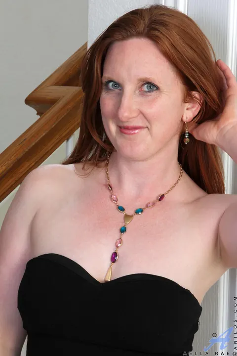 Aella Rae: Busty Redhead MILF Lifts Her Skirt and Spreads – photo 1 of 16