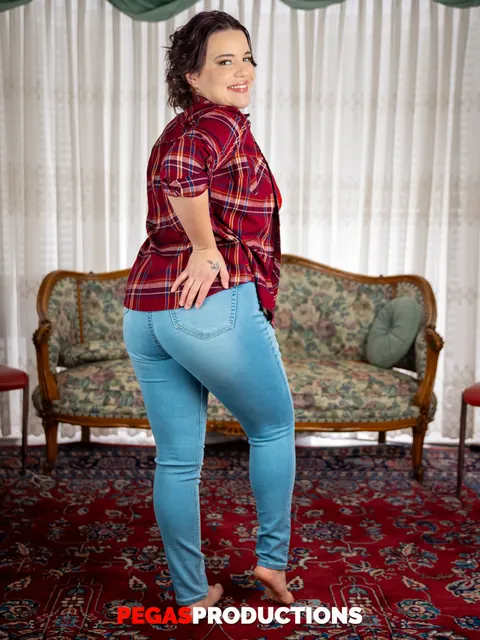 Chubby Brunette MILF Strips Out of Her Jeans and Lingerie – photo 15 of 21