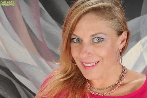 Madison Paige: Busty Blonde MILF Spreads Her Pussy and Shows Her Pierced Tits – photo 1 of 16