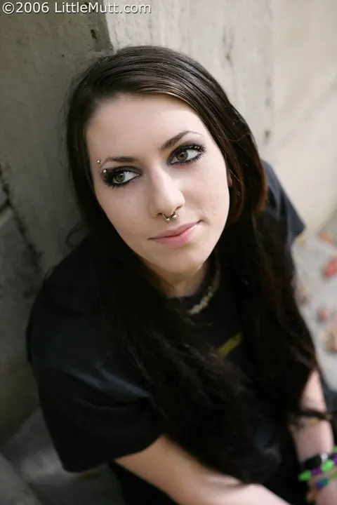 Brunette with a Piercing Gives a Blowjob Outdoors After Smoking – photo 3 of 16