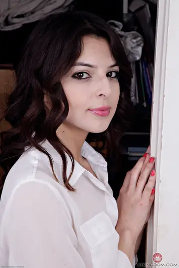 Brunette Latina Strips Out of Her White Blouse and Fingers Her Pussy